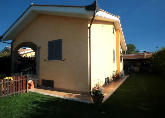 Il Bacio E La Nocciola 4* Labico