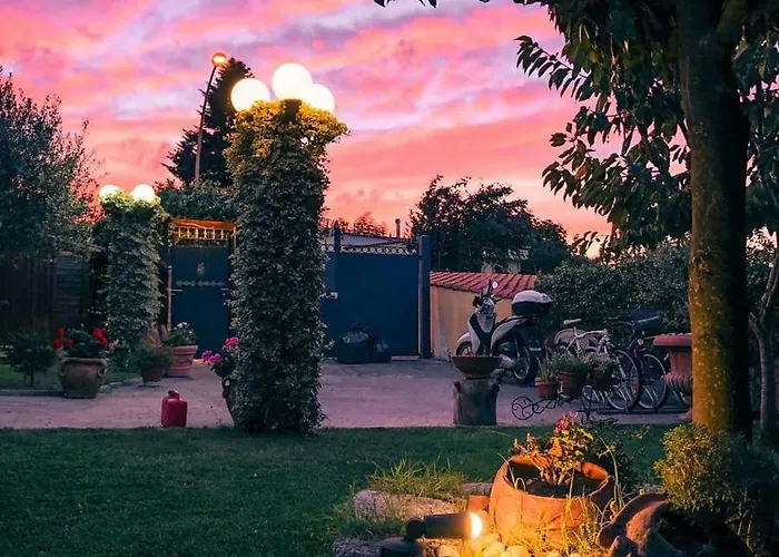 Il Bacio E La Nocciola Labico